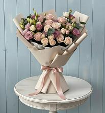 Букет цветов из:  Розы и Лизиантусы в Шушенском