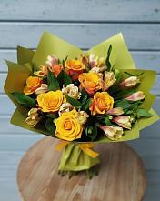 Букет цветов из:  Альстромерии и Розы в Шушенском