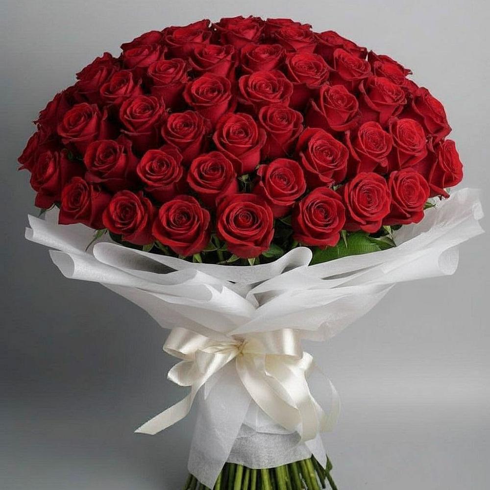 Букет 101 Красная роза Блэк Мэджик в Шушенском