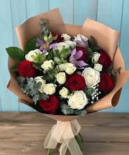Букет цветов из:  Розы и Альстромерии в Шушенском