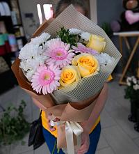 Букет цветов из:  Герберы, Розы и Хризантемы в Шушенском