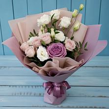 Букет цветов из:  Розы и Лизиантусы в Шушенском