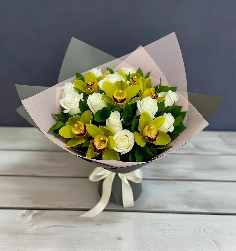 Букет цветов из: Орхидеи и Розы в Шушенском