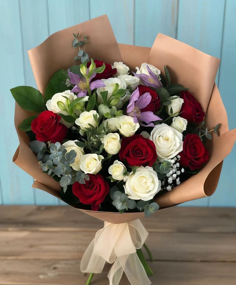 Букет цветов из: Розы и Альстромерии в Шушенском