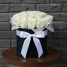 Цветочная композиция из Розы в шляпной коробке в Шушенском